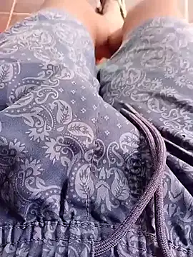 younggblackkCOCK19 online show from March 30, 2:18 pm