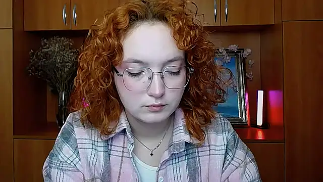 MissAriaa online show from March 13, 12:45 pm