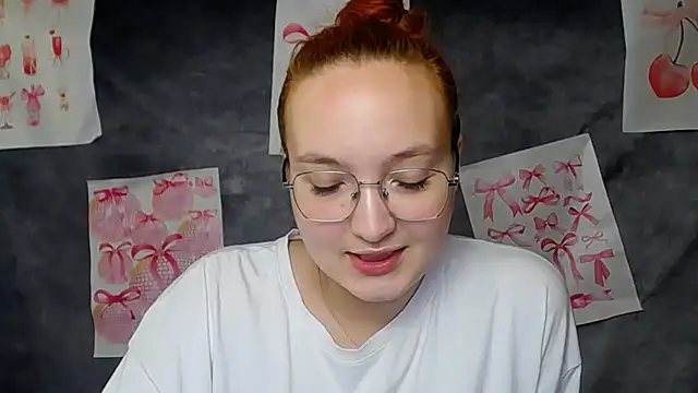 MissAriaa online show from June 3, 11:57 am