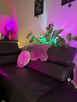 eva nexus online show from March 14, 7:30 pm