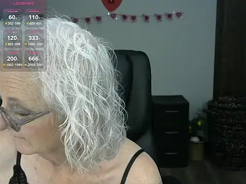 JoleneDelacroix online show from February 10, 2:04 am