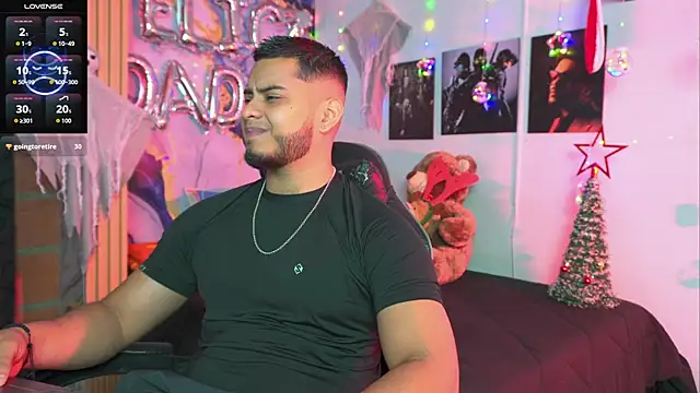 Tiler wolker online show from December 16, 3:44 am