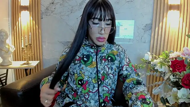 Nayla Monroee online show from October 29, 1:57 pm