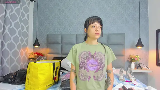 Luna Bella3 online show from January 13, 10:42 am