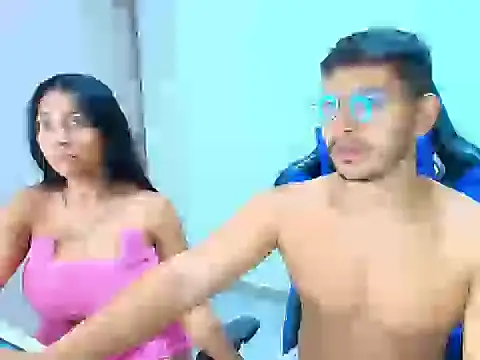 sophia and alex online show from October 26, 3:23 am