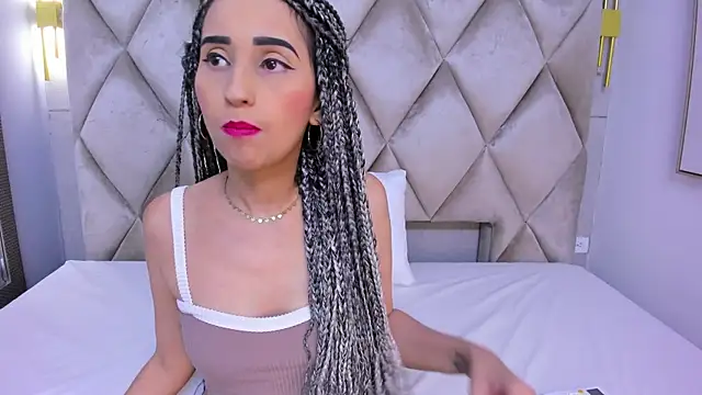 violett rabbit  online show from December 19, 8:27 pm