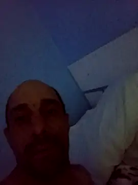 Snapshot of Kruguerdevil chatting on October 27, 11:31 pm Kruguerdevil online show from October 27, 11:31 pm