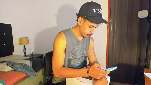 marlon texeira online show from October 26, 2:50 am