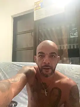 latino2211 online show from October 27, 11:31 pm