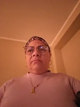 Snapshot of Angie_milf50 chatting on July 3, 4:57 pm Angie milf50 online show from July 3, 4:57 pm