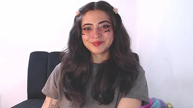 Snapshot of Annagoth_ chatting on July 2, 2:11 am Annagoth online show from July 2, 2:11 am
