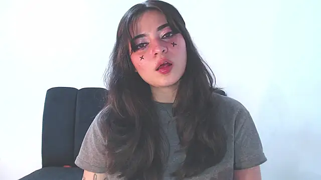Snapshot of Annagoth_ chatting on July 7, 2:03 am Annagoth online show from July 7, 2:03 am