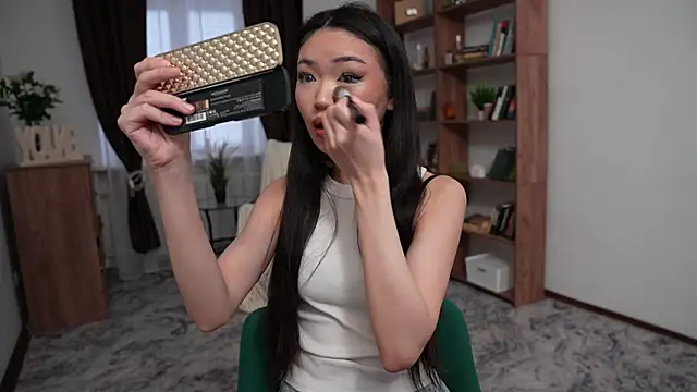 OnieClose online show from December 3, 8:00 am