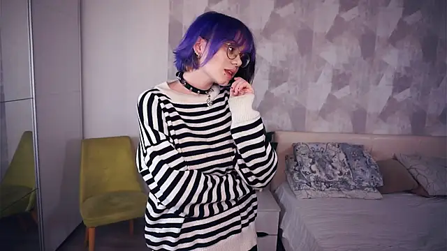 Snapshot of KellePourier chatting on October 31, 5:58 pm KellePourier online show from October 31, 5:58 pm