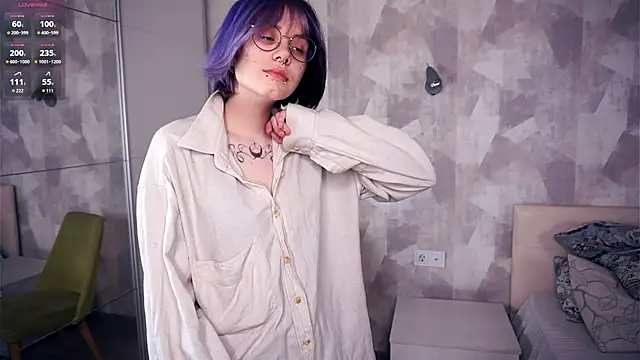 Snapshot of KellePourier chatting on November 6, 5:36 pm KellePourier online show from November 6, 5:36 pm