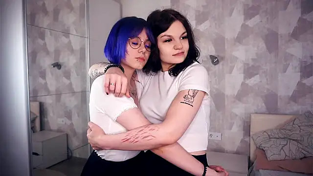 Snapshot of KellePourier chatting on November 20, 7:02 pm KellePourier online show from November 20, 7:02 pm