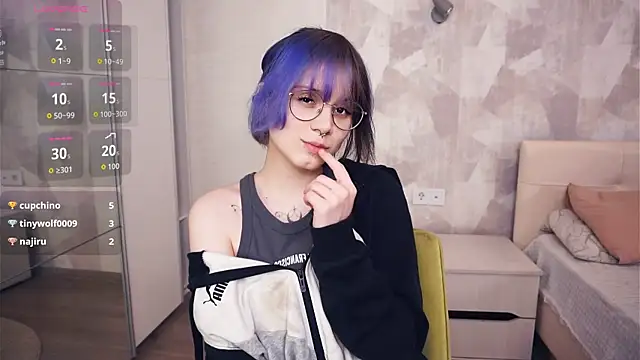 Snapshot of KellePourier chatting on November 28, 6:54 pm KellePourier online show from November 28, 6:54 pm