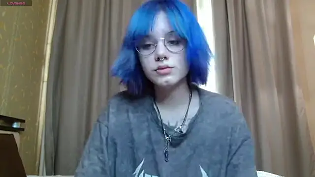 KellePourier online show from April 22, 6:38 am