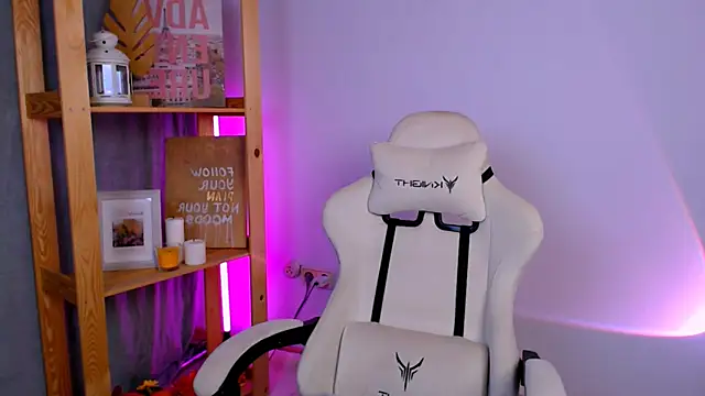 BallerinaCappuchino online show from November 20, 2:34 am