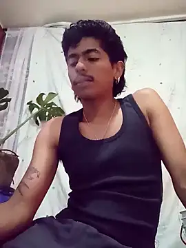 SkinniYamo online show from April 23, 3:08 am