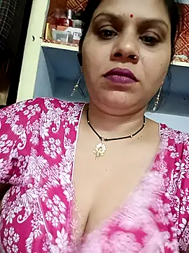 Snapshot of HayatKapoor chatting on November 23, 5:24 pm HayatKapoor online show from November 23, 5:24 pm