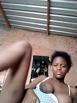 Blondecurv24 online show from November 17, 1:28 pm