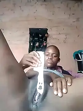 Blondecurv24 online show from November 24, 10:15 am