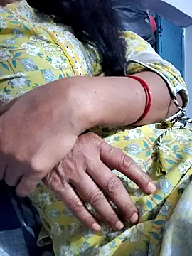 Hot-Rubyy online show from April 14, 5:08 pm