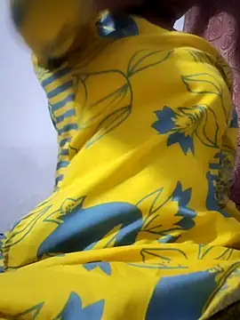 Hot-Rubyy online show from April 23, 1:13 pm