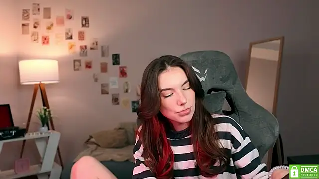 Snapshot of yourfrenchteacher chatting on October 29, 4:37 am yourfrenchteacher online show from October 29, 4:37 am