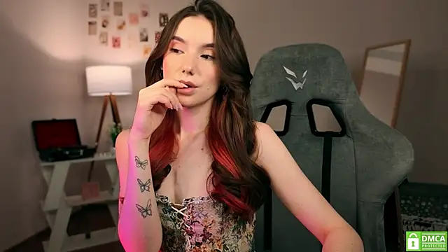 Snapshot of yourfrenchteacher chatting on December 3, 5:15 am yourfrenchteacher online show from December 3, 5:15 am