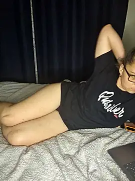 Snapshot of lilMissMarli chatting on November 4, 9:58 pm lilMissMarli online show from November 4, 9:58 pm