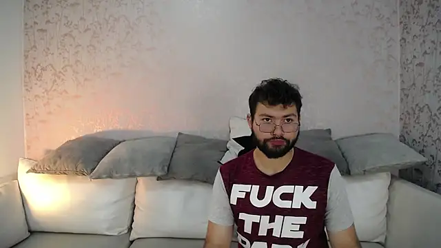 Snapshot of BlakeGray_ chatting on November 11, 7:47 pm BlakeGray online show from November 11, 7:47 pm