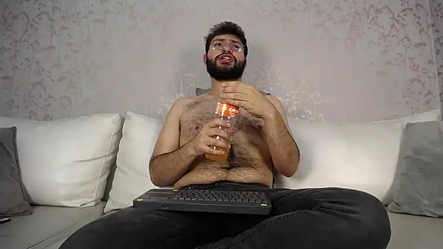 Snapshot of BlakeGray_ chatting on November 13, 8:30 pm BlakeGray online show from November 13, 8:30 pm