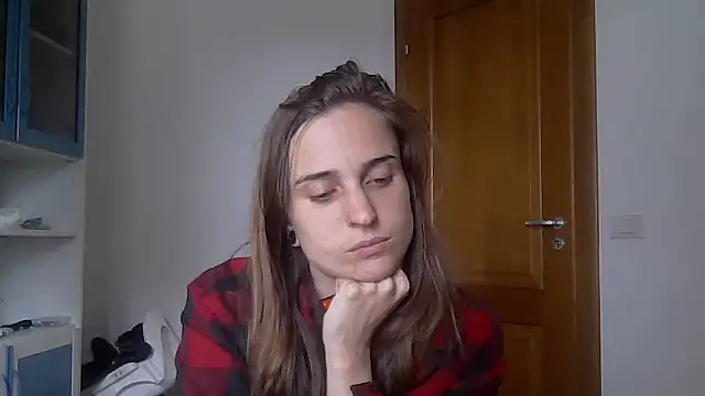 SinnEmily online show from April 14, 7:36 am