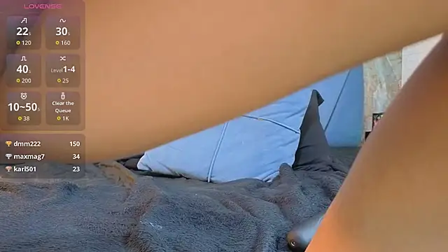 Salome cruxx online show from April 19, 6:10 pm