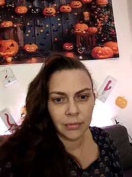 Lea Squirt Off online show from October 30, 9:04 pm