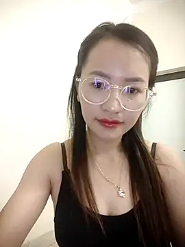 Snapshot of Elsweet123 chatting on October 28, 5:44 am Elsweet123 online show from October 28, 5:44 am