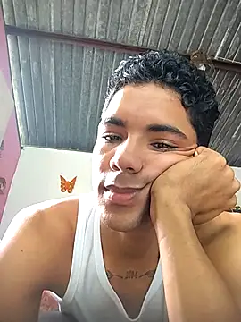 Snapshot of Alex_Sweeting chatting on November 25, 6:41 pm Alex Sweeting online show from November 25, 6:41 pm