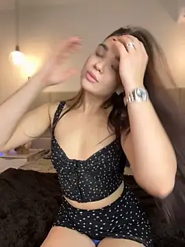 Snapshot of BabyShy- chatting on November 13, 10:52 pm BabyShy- online show from November 13, 10:52 pm