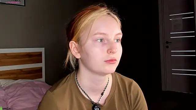 AngelWisee online show from July 10, 3:11 am