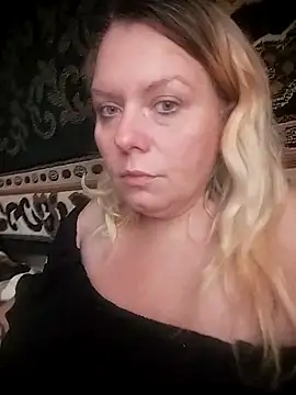 Lana-murr online show from October 31, 7:09 am