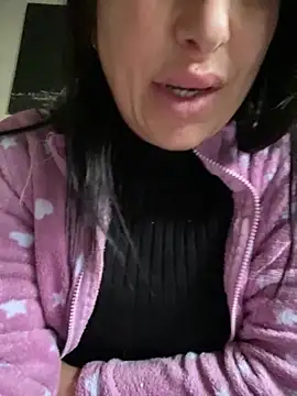 4clarissa online show from December 15, 8:40 am