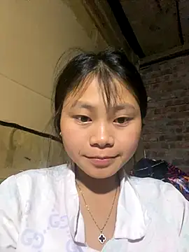 Snapshot of Sophia-123 chatting on November 8, 4:29 pm Sophia-123 online show from November 8, 4:29 pm