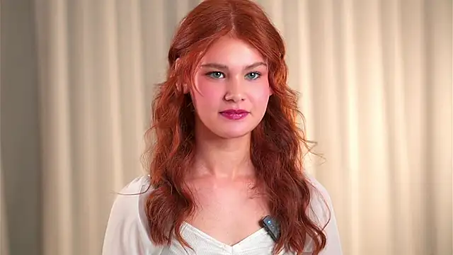 YettaCalabria online show from November 9, 11:30 am