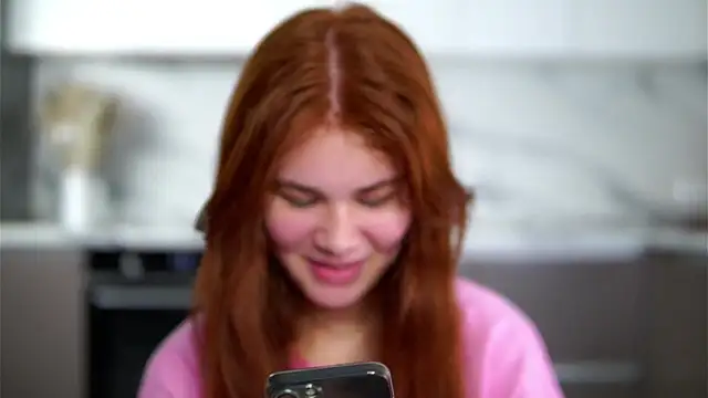 YettaCalabria online show from December 2, 1:17 pm