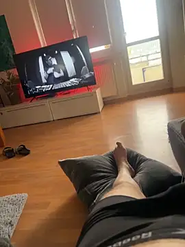 Snapshot of edgarmachtsderbe chatting on October 28, 8:29 am edgarmachtsderbe online show from October 28, 8:29 am