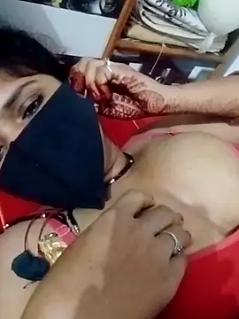 Snapshot of hot_couple_000 chatting on October 28, 9:50 pm hot couple 000 online show from October 28, 9:50 pm