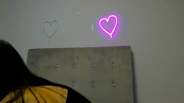 brianaflynt online show from February 19, 7:43 pm