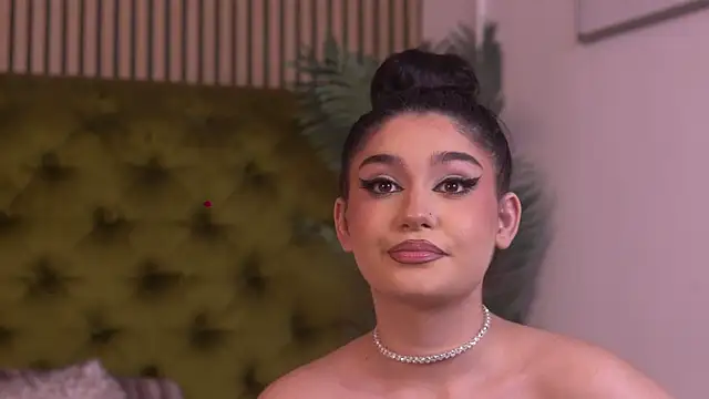 KeylaNoir online show from February 9, 2:21 pm